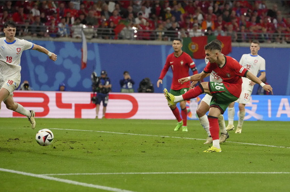 富勒姆vs布伦特福德比赛回顾与实时资料调查